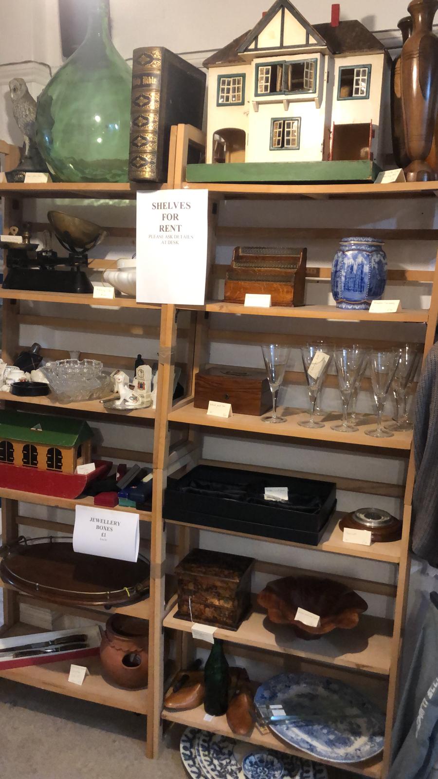 Last chance to rent a good value area in Top Banana Antiques