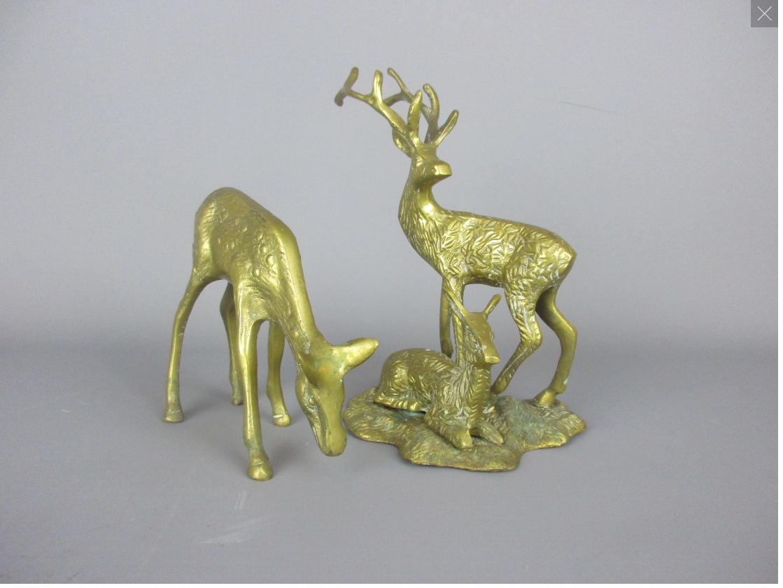 Is this junk or cutting edge vintage, I have no eye deer