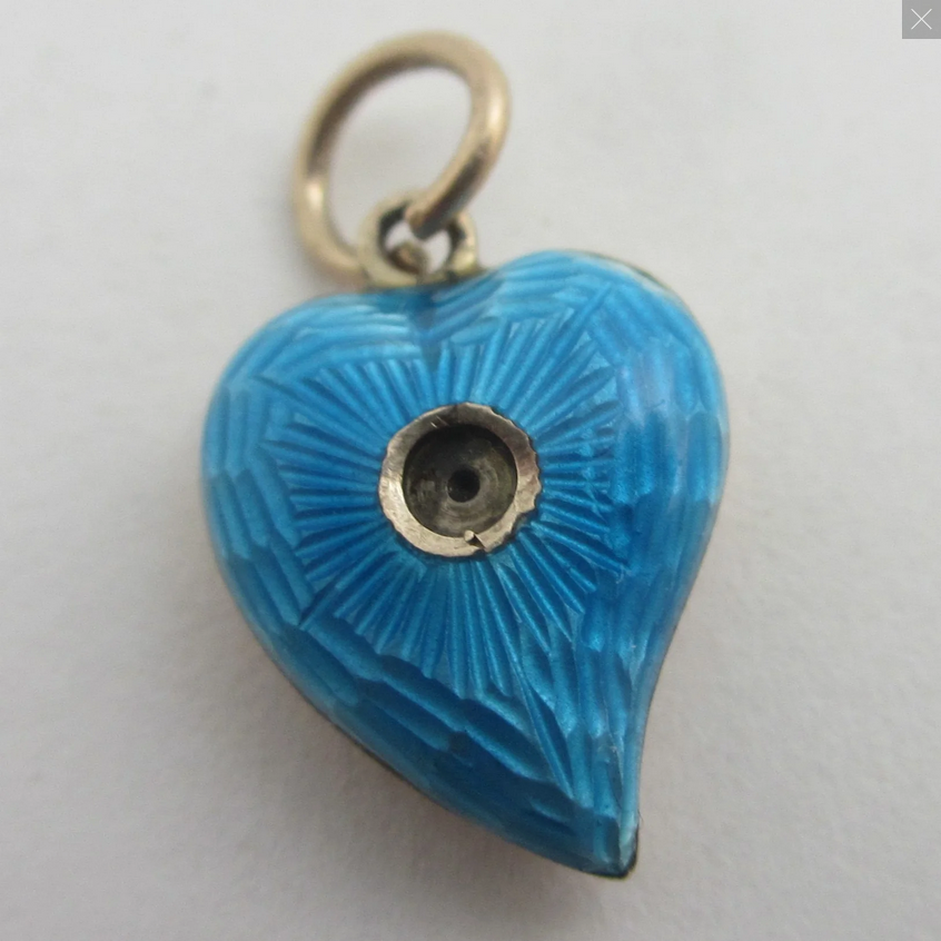 What makes a witches heart charm