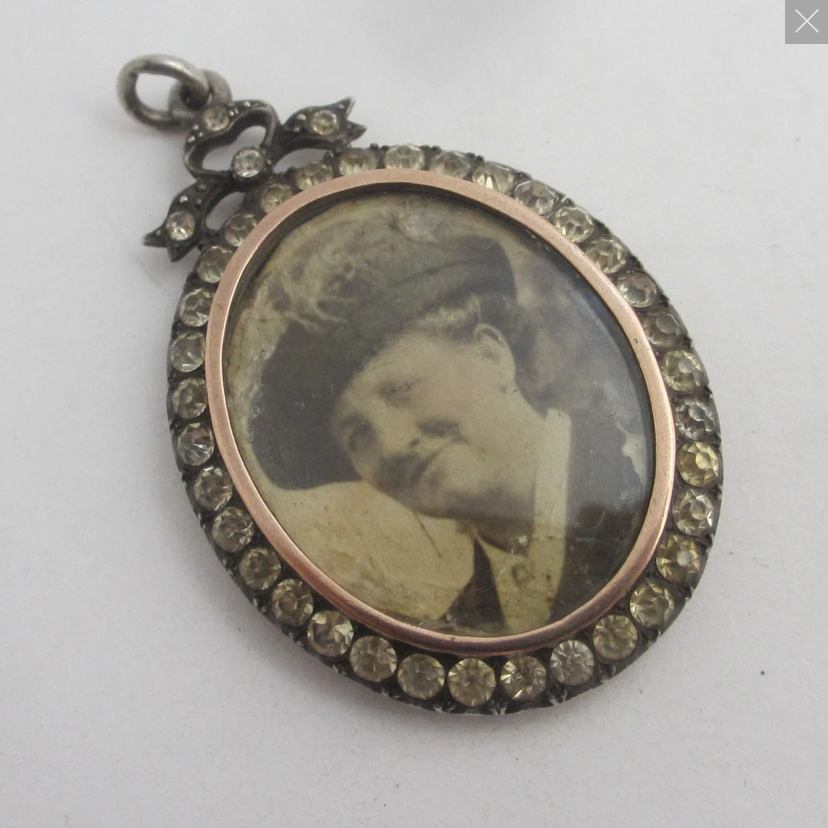 What Are Paste Stones? A Quick Guide to Antique Sparkle