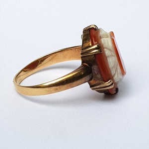 14k Gold Orange And White Agate Shield Ring Size U.K Y Rare Antique circa 1920