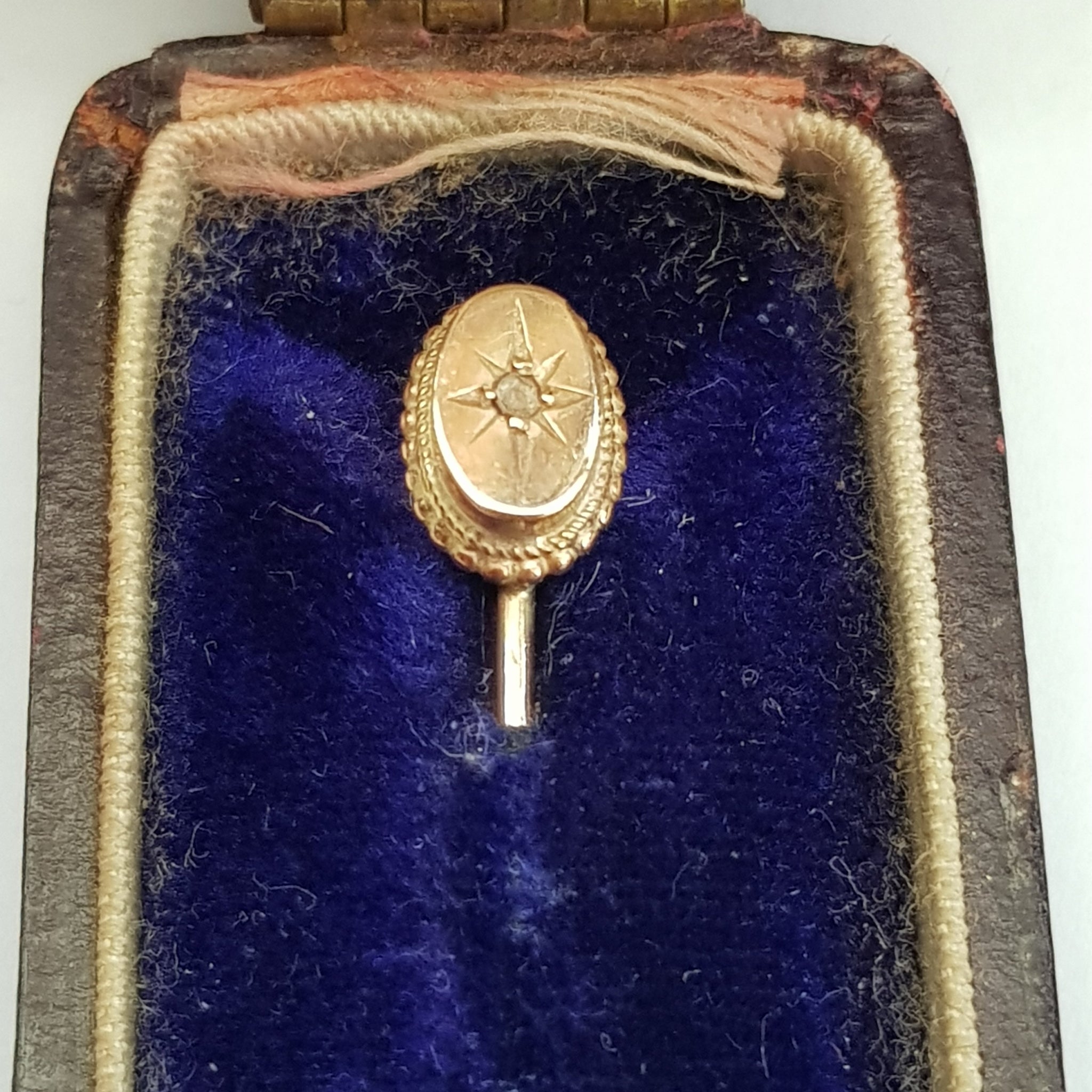 9k Gold Diamond Set Stick Stock Pin In Period Jewellers Box Antique circa 1880's
