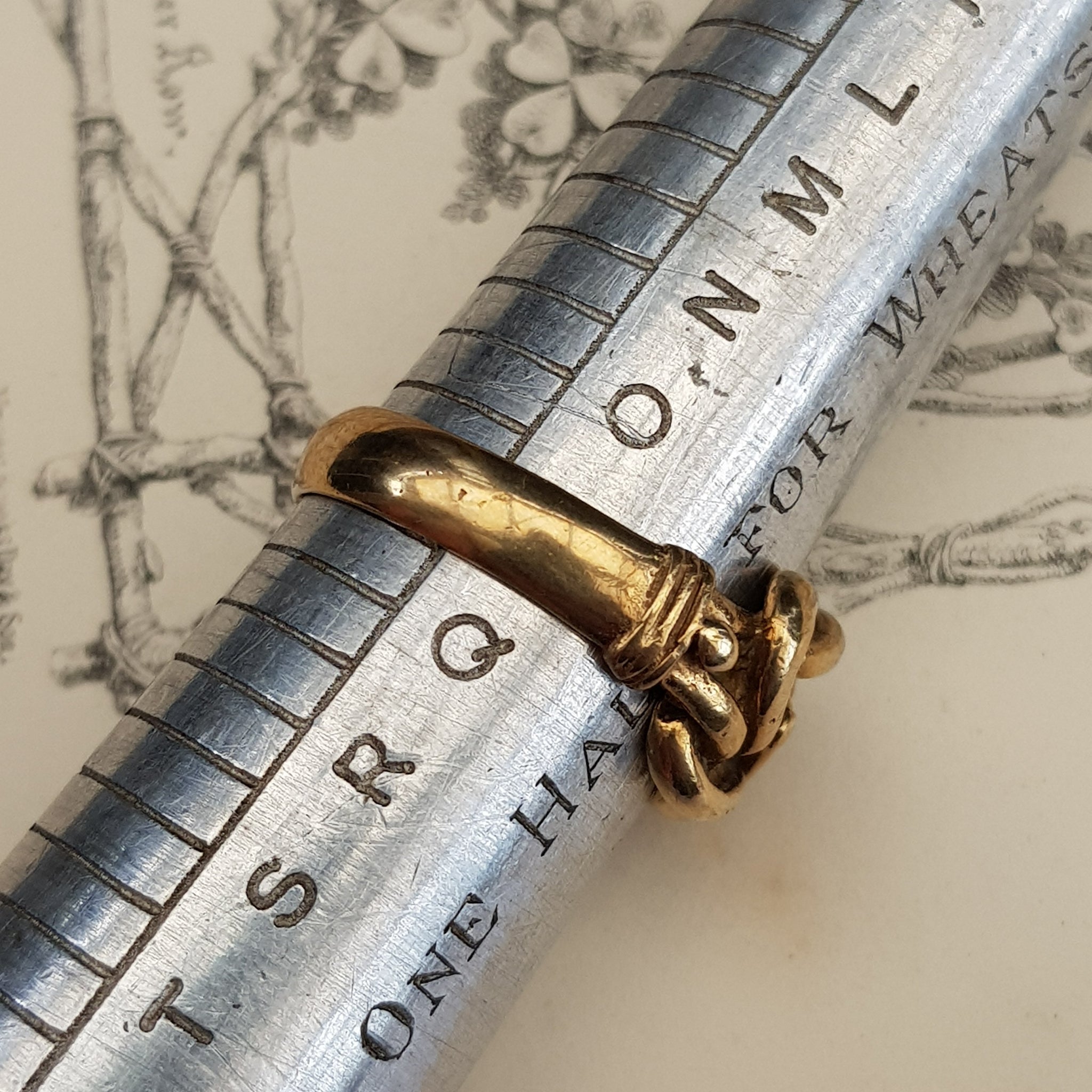 9k Gold Celtic Knot Setting Band Ring Size UK P Vintage Sheffield circa 1980's