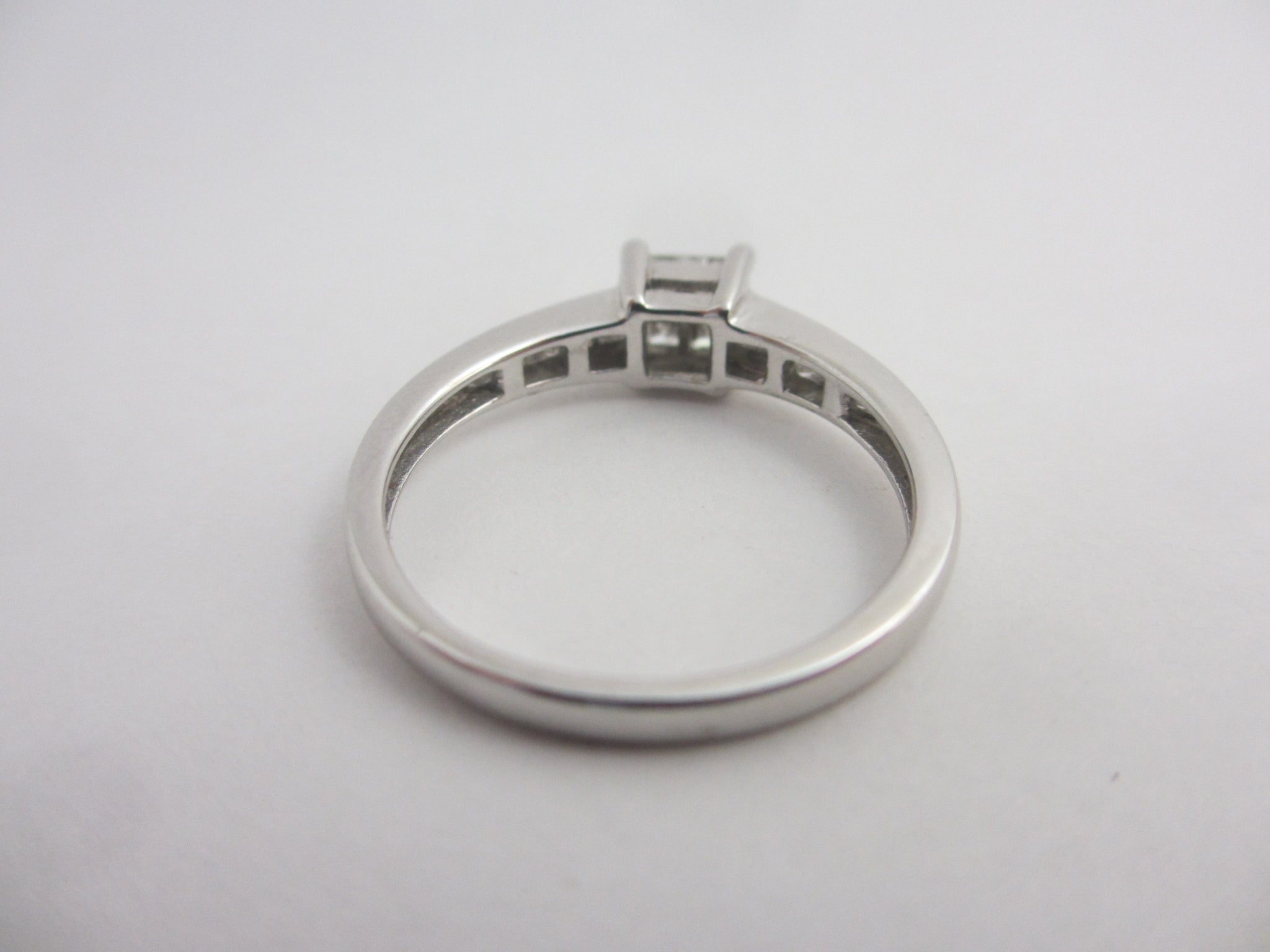0.5ct Diamond 18k White Gold Ring Vintage c1980