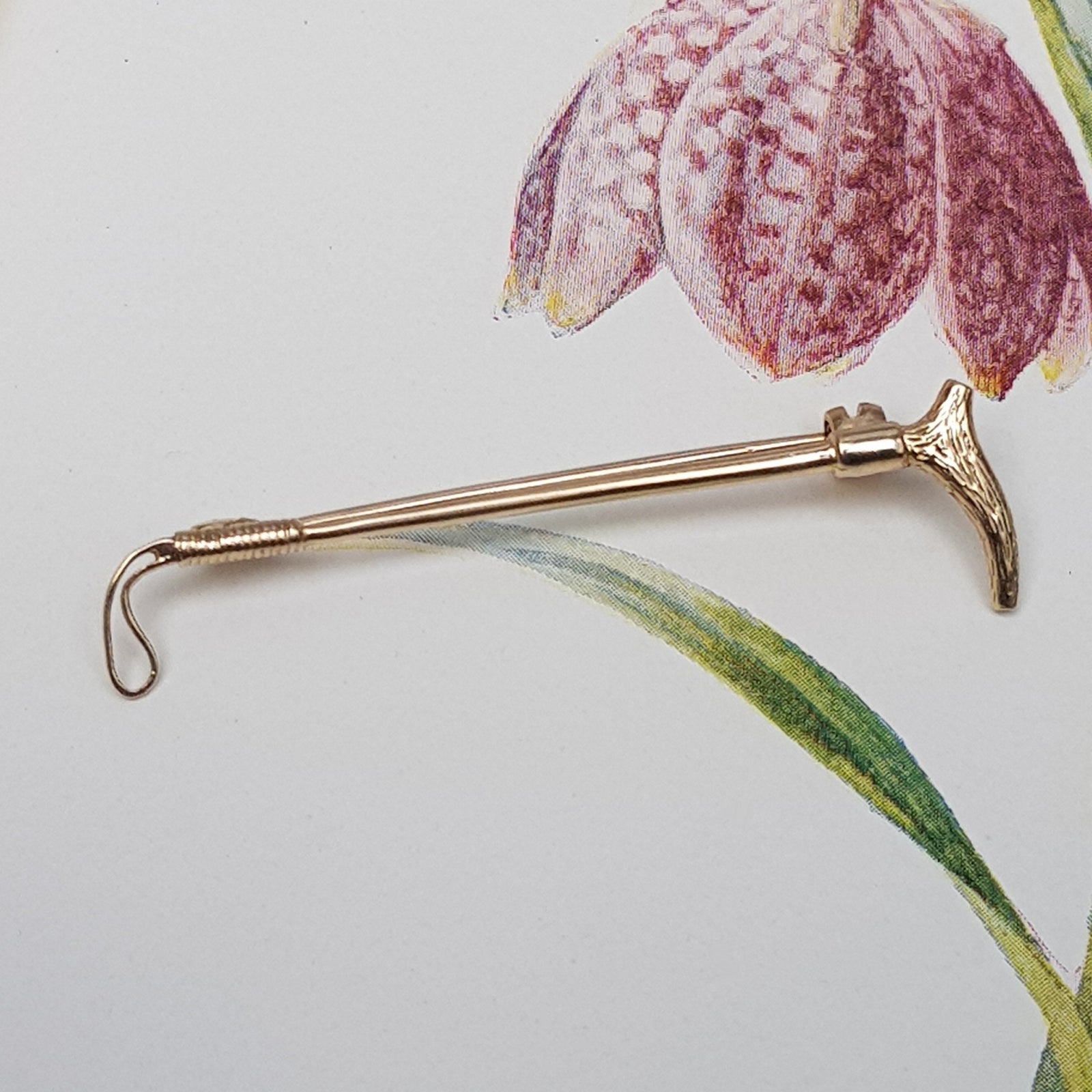 Read below reference comments on www.topbananaantiques.com for quicker reply