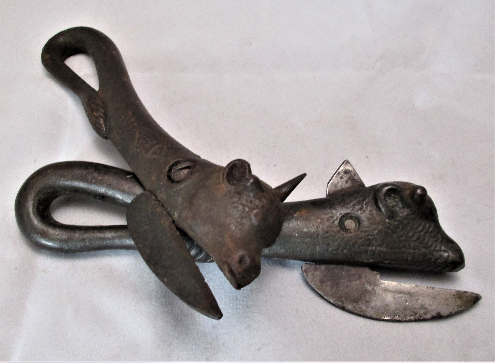 Business As Usual At Top Banana Antiques Mall...