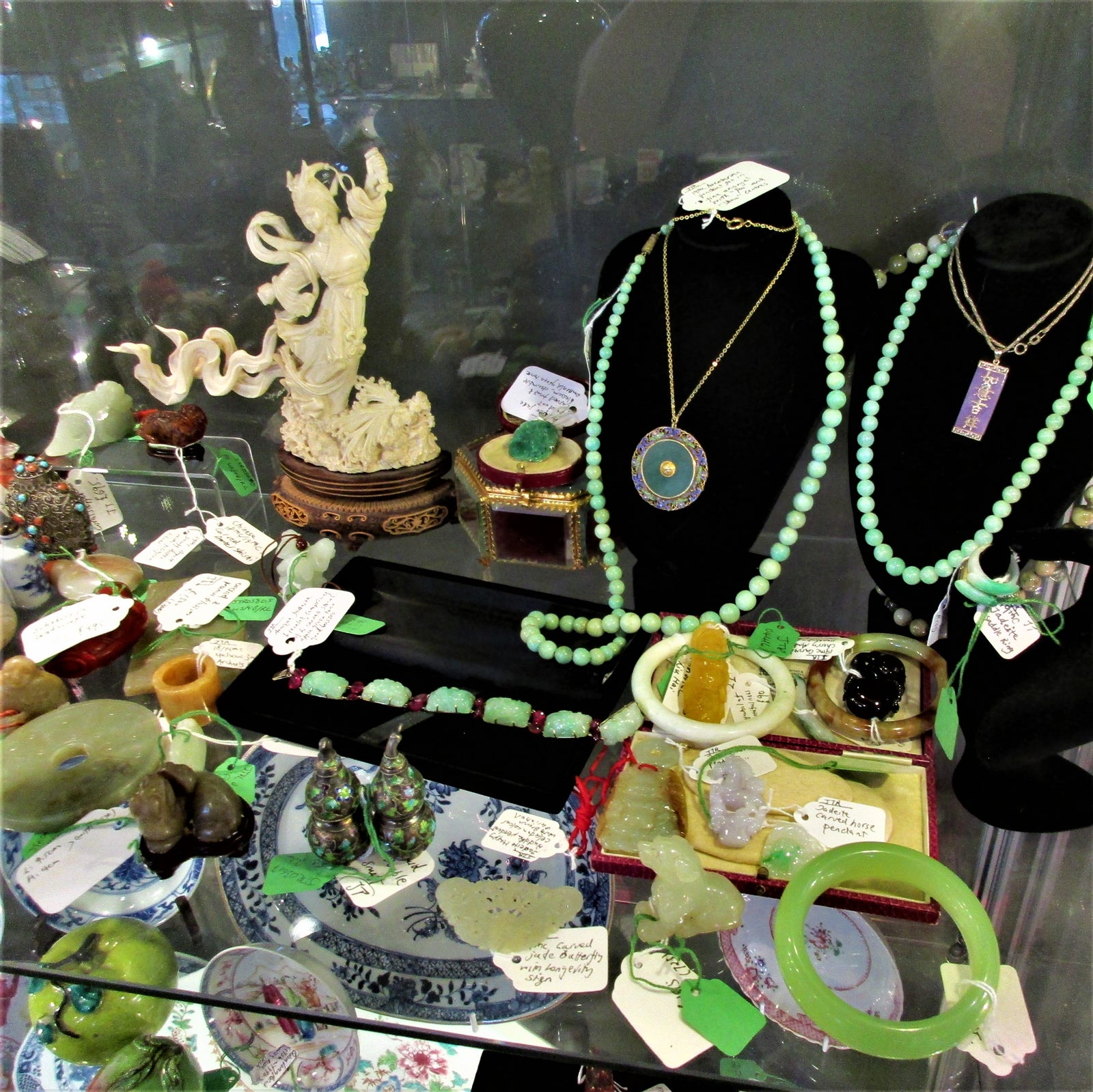 Internationally Acclaimed Quality Chinese Antiques & Collectibles!