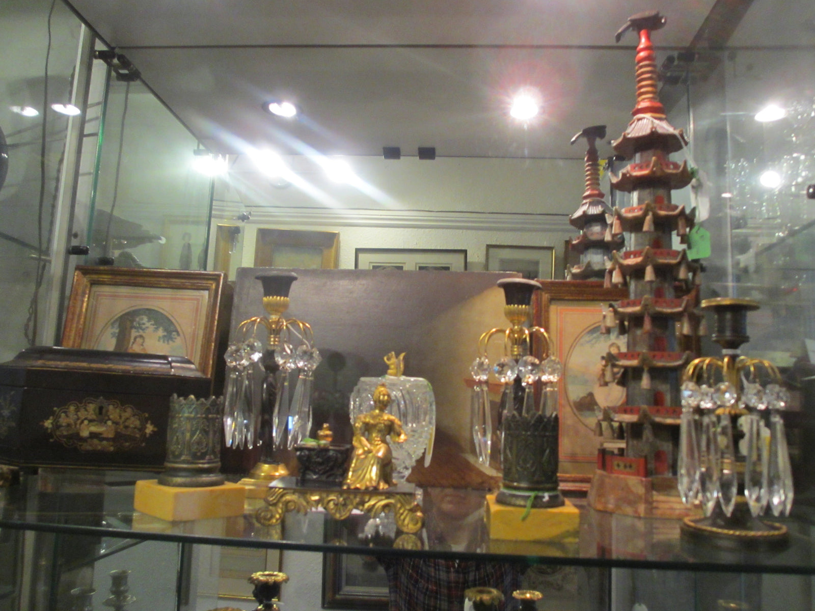 Hamish Scott a dealer in classical elegance.