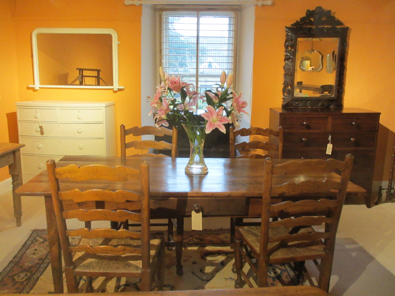 Size does matter to Taylor Wootten Antiques!