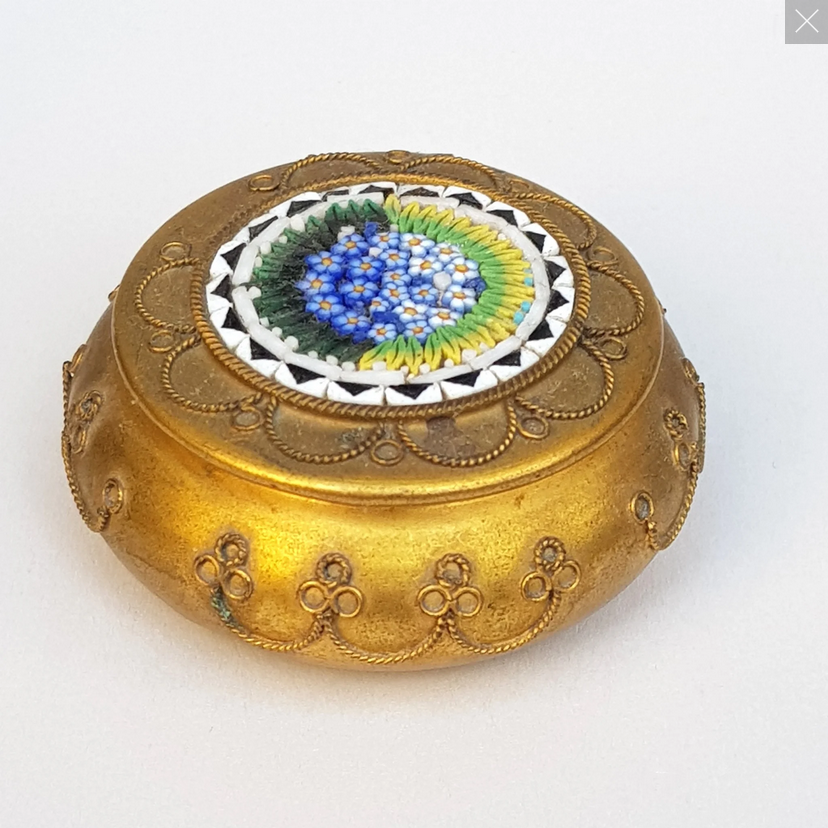 "Villetta" a tad like Top Banana Antiques a good name sort of does what it says on the tin.