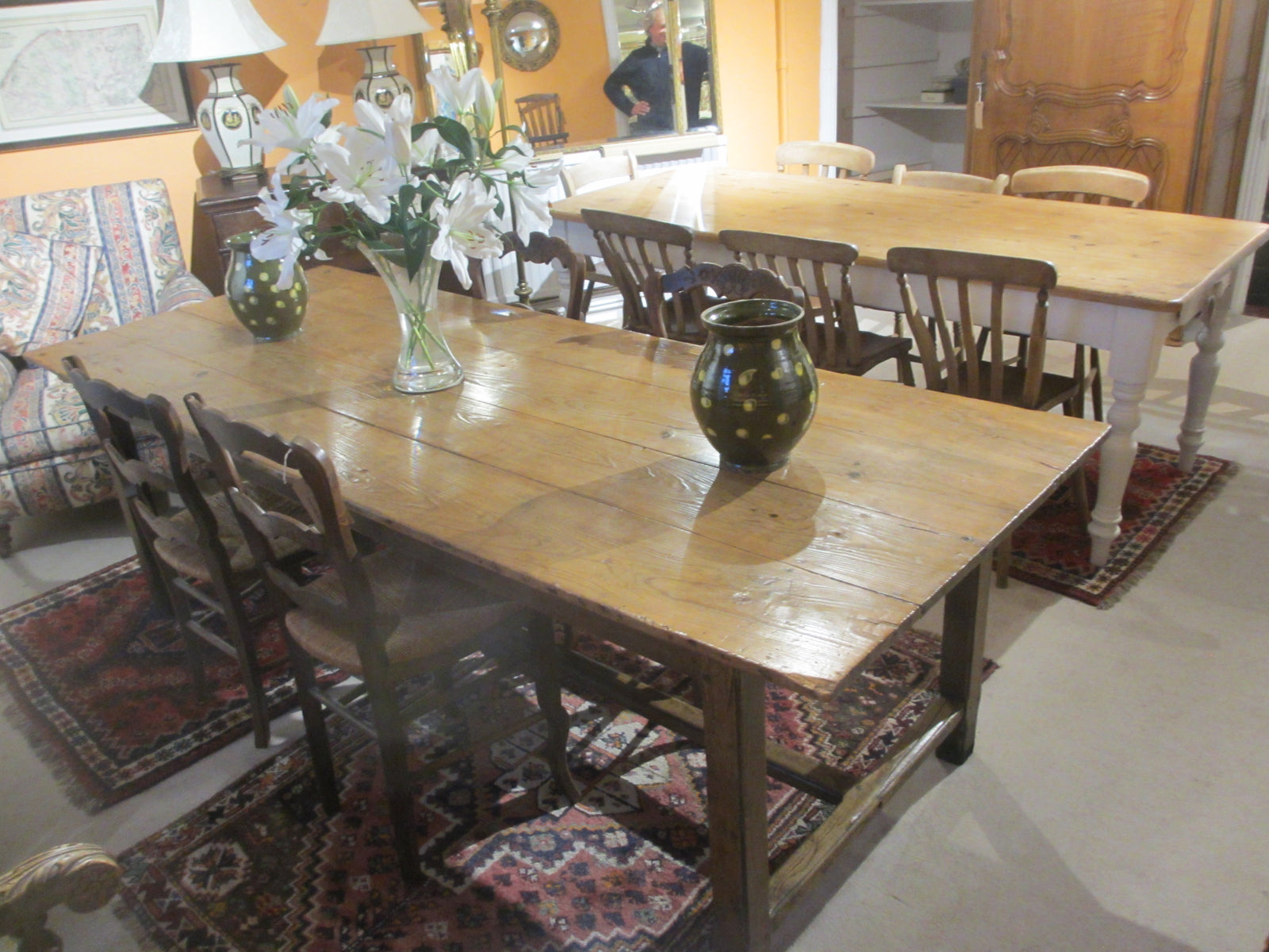 Not enough space to entertain ?