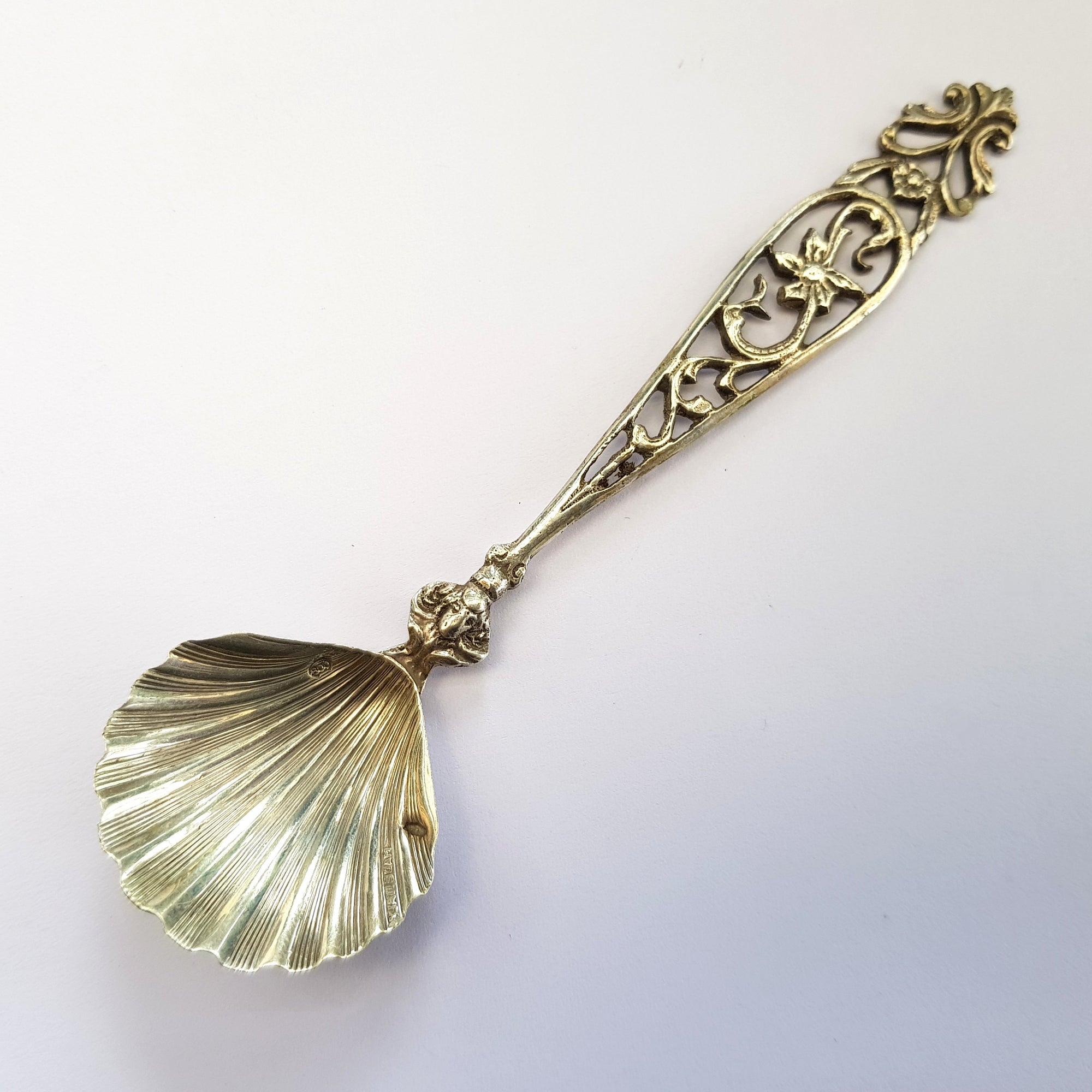 Italian Solid Silver Ornate Foliate Detailed Scalloped Bowl Tea Caddy Spoon Vintage Art Deco circa 1930