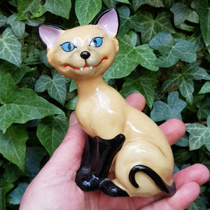 Wade Pottery Figure Of The Siamese Cat Am Walt Disney Classic Lady And The Tramp Vintage Circa 1950's