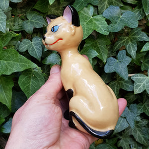 Wade Pottery Figure Of The Siamese Cat Am Walt Disney Classic Lady And The Tramp Vintage Circa 1950's