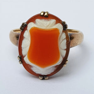 14k Gold Orange And White Agate Shield Ring Size U.K Y Rare Antique circa 1920