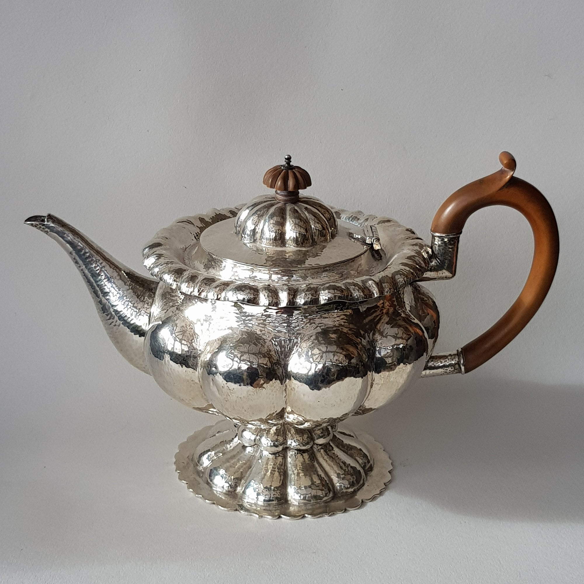 Sterling Silver Hand Wrought Melon Pattern Tea Pot Antique Edwardian Chester circa 1907