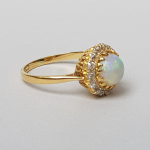 Superb 18k Gold Diamond And Opal Cabochon Daisy Cluster Ring Size U.K N 1/2 Vintage Art Deco circa 1920's