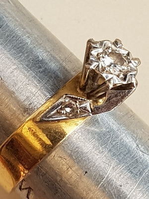 18k Gold Art Deco Style Diamond Ring Size U.K L 1/2 Vintage circa 1960's