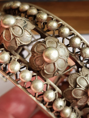 Jeweller Made Solid Silver Chunky Daisy Flower And Filigree Open Cuff Bangle Antique circa 1910