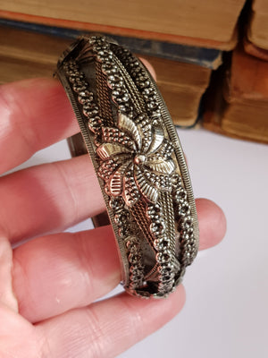 Jeweller Made Solid Silver Flower And Filigree Keyed Pattern Slave Bangle Antique circa 1910