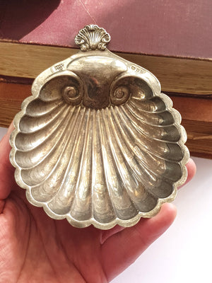 Sterling Silver Mermaids Scalloped Shell Soap Dish Vintage London circa 1969