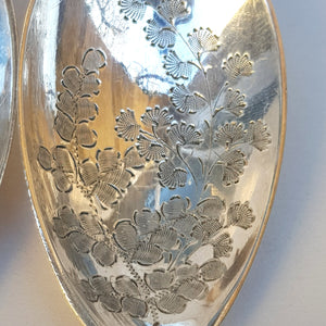 Sterling Silver Pair Of Floral Engraved Confiture Spoons In Leather Case Antique Victorian Sheffield Circa 1899