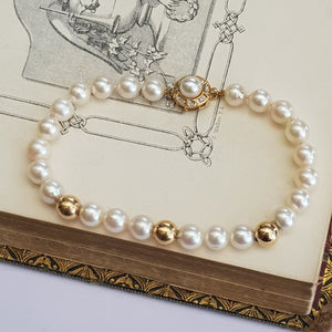 14k Gold & Pearl Beaded Bracelet With Diamond & Pearl Set Clasp Vintage Catherine Cockerell circa 1960's