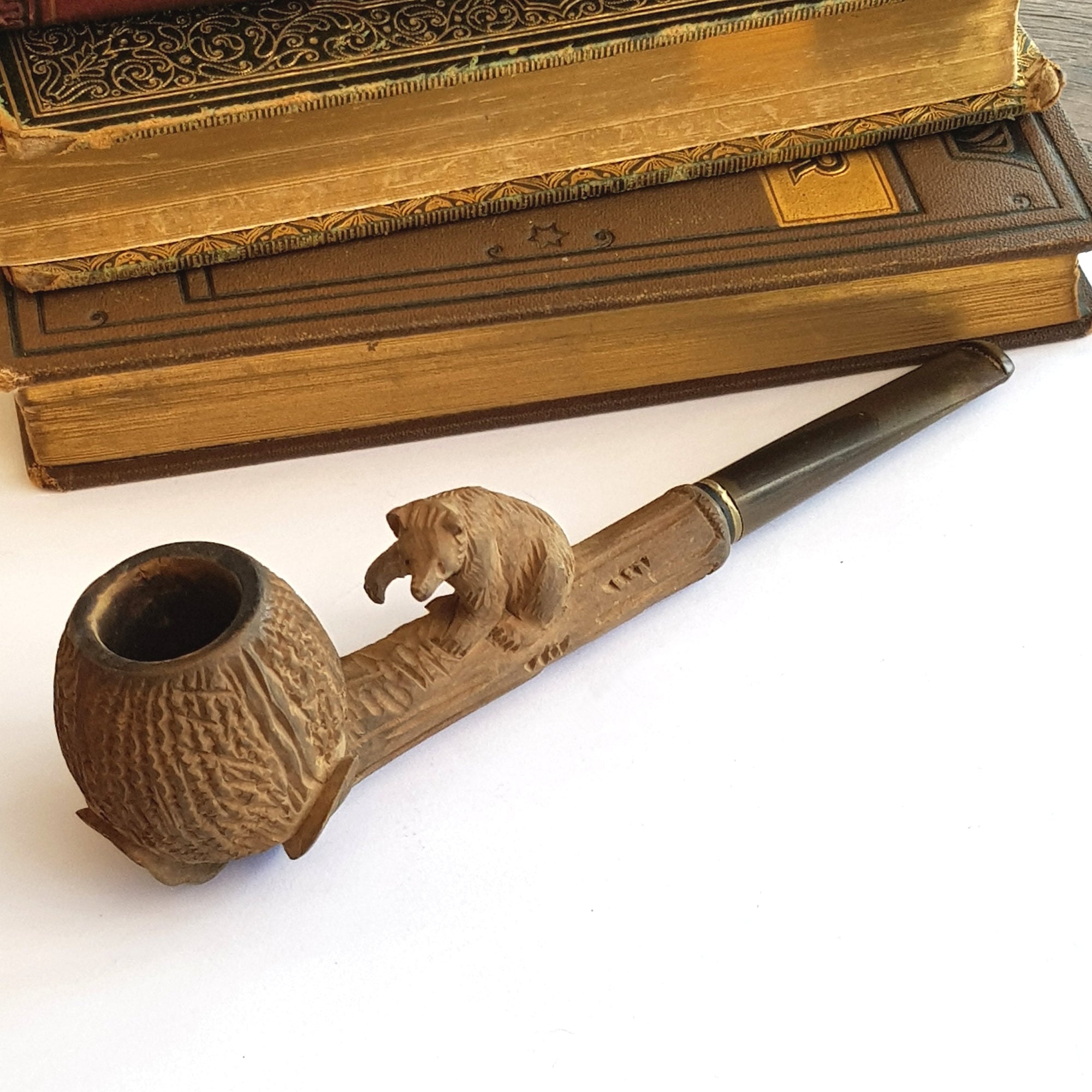 Black Forest Hand Carved Elm Wood Smoking Pipe With Bear Figure Antique circa 1900