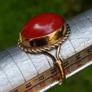 9k Gold Solitaire Coral Cabochon Ring Size UK O Antique Vintage Circa 1920's