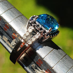 9k White Gold Topaz Sapphire And Diamond Cocktail Ring Size UK I 1/2 Circa 2000