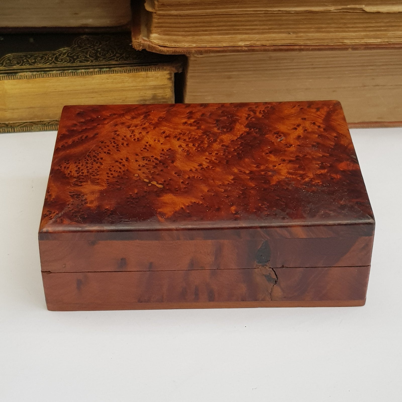 Superb Birds Eye Walnut Hand Carved Table Cigarette Box Antique Circa 1920's