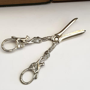 Pair Of Sterling Silver Running Fox On Bacchanalian Stem Grape Shears Vintage Sheffield circa 1959