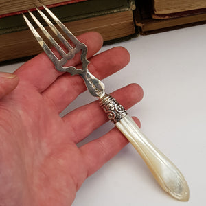 Superb Sterling Silver Mother Of Pearl Handled Fruit Cutlery Duo Birmingham circa 1870