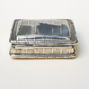 Sterling Silver Pin Stripe Panel Patterned Pocket Snuff Box Antique Georgian London circa 1802