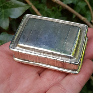 Sterling Silver Pin Stripe Panel Patterned Pocket Snuff Box Antique Georgian London circa 1802