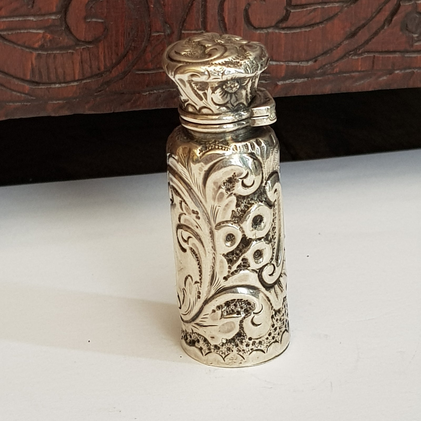 Superb Sterling Silver Floral Repousse Scent Bottle Antique Birmingham circa 1893