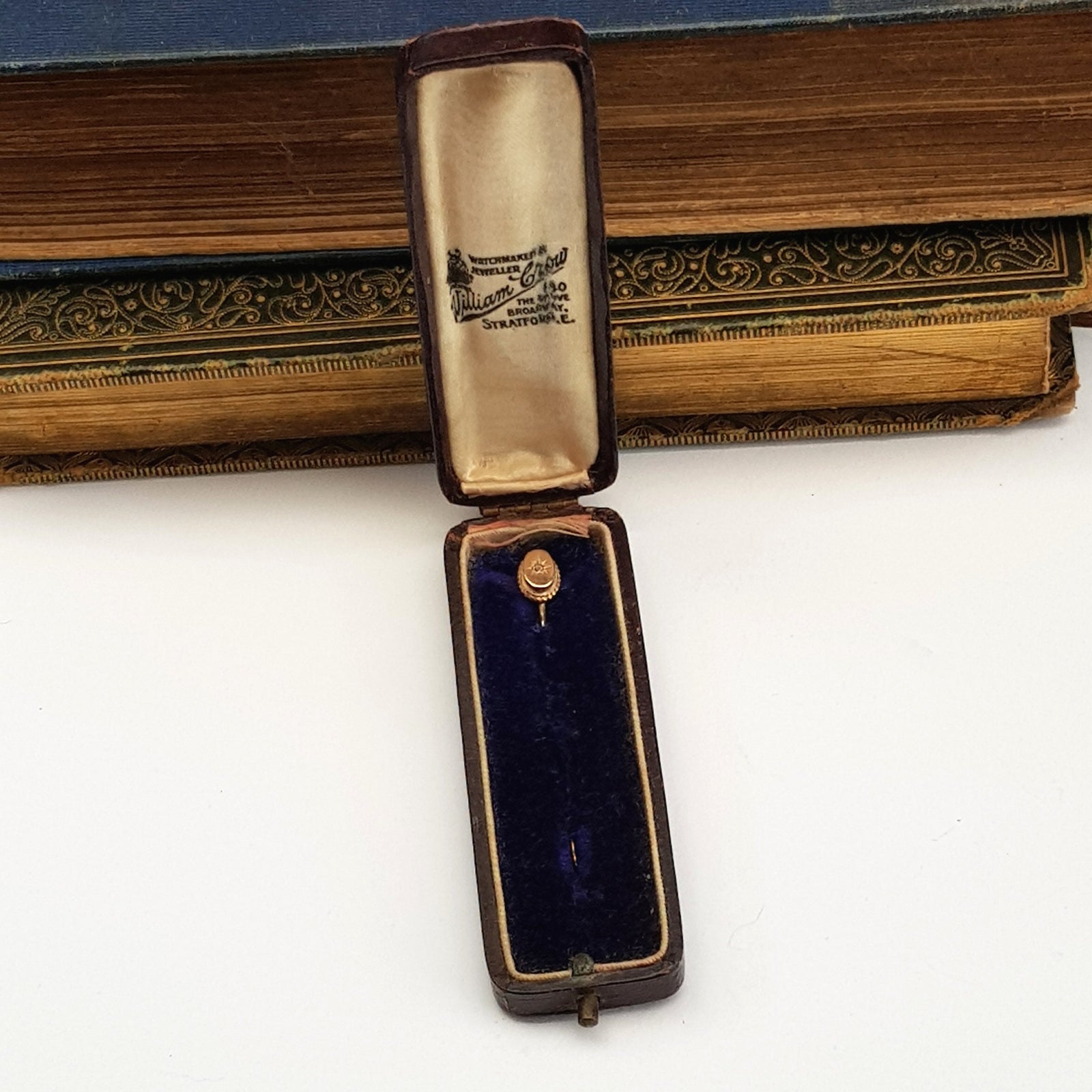 9k Gold Diamond Set Stick Stock Pin In Period Jewellers Box Antique circa 1880's