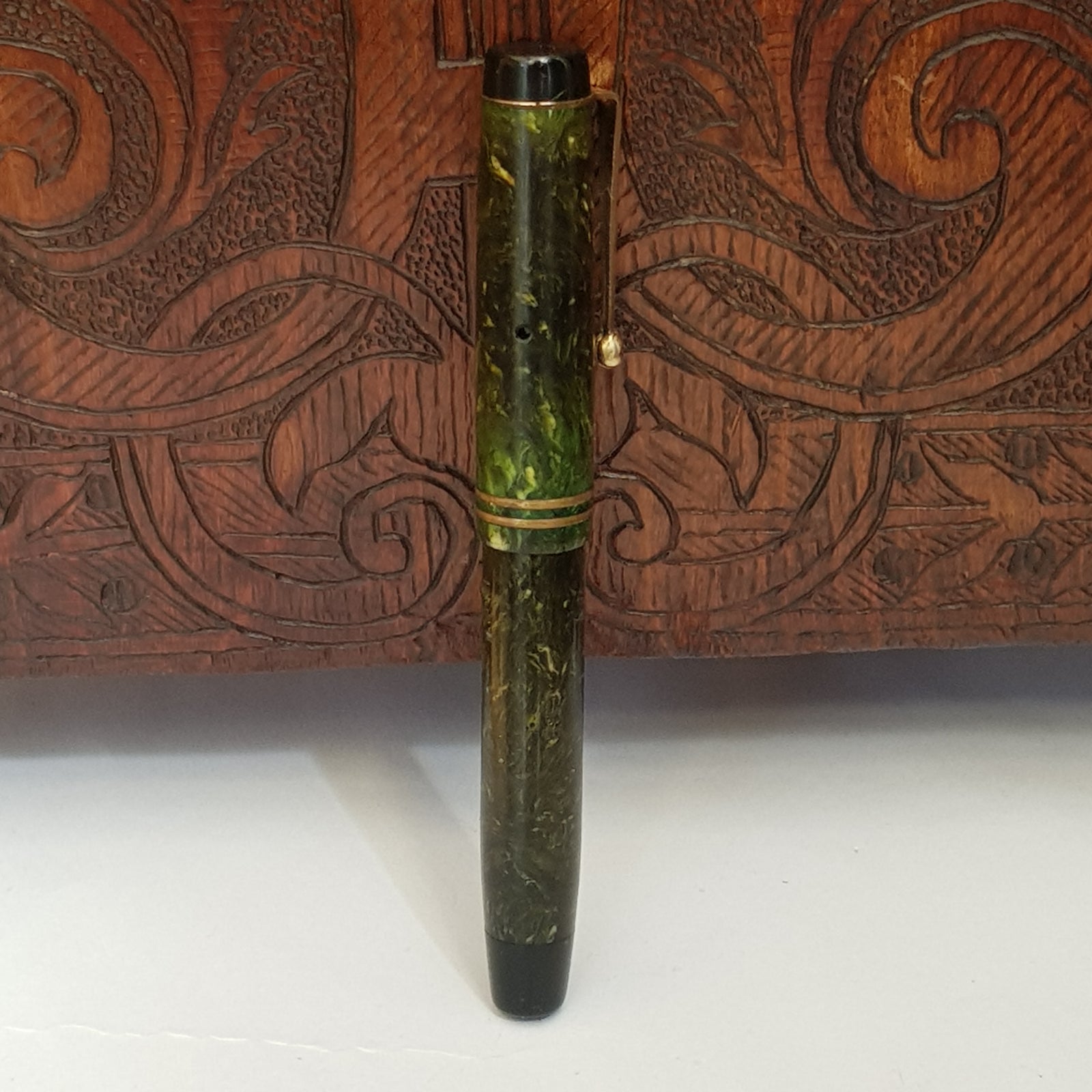 G.E.O S. Parker Duo fold Marbled Green Fountain Pen With 14k Gold Nib Vintage Circa 1930
