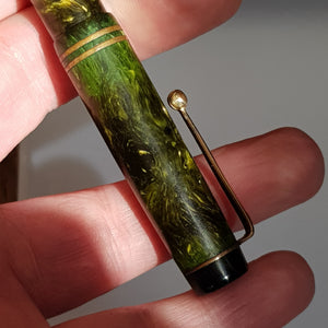G.E.O S. Parker Duo fold Marbled Green Fountain Pen With 14k Gold Nib Vintage Circa 1930