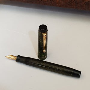 G.E.O S. Parker Duo fold Marbled Green Fountain Pen With 14k Gold Nib Vintage Circa 1930