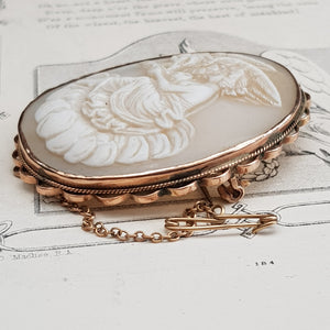 18k Gold Mounted Carved Shell Cameo Brooch Hebe And Zeus Antique circa 1900