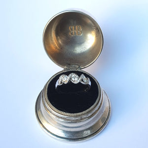 18k White Gold And Diamond Gallery Ring Size UK R Vintage Circa 2000