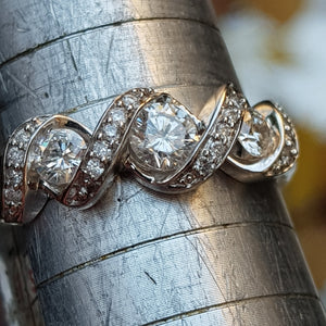 18k White Gold And Diamond Gallery Ring Size UK R Vintage Circa 2000