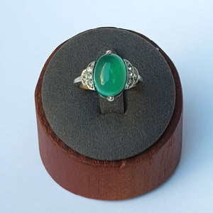 9k Gold And Silver Jade Cabochon And Diamond Ring Size UK O 1/2 Vintage Circa 1930's