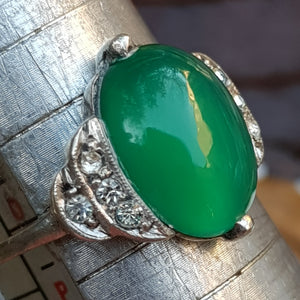 9k Gold And Silver Jade Cabochon And Diamond Ring Size UK O 1/2 Vintage Circa 1930's