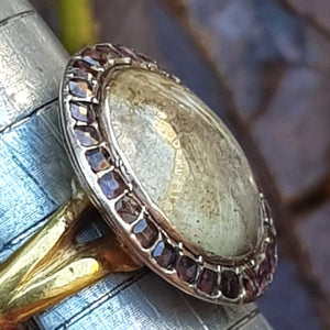 22k Gold Moss Agate Cabochon Almandine Garnet Ring Size UK O 1/2 Antique London Circa 1904