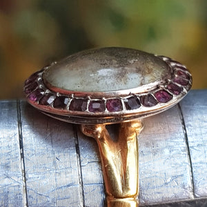 22k Gold Moss Agate Cabochon Almandine Garnet Ring Size UK O 1/2 Antique London Circa 1904