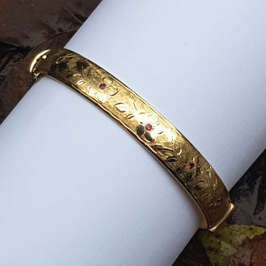 9k Gold Metal Core Ruby Set Floral Engraved Bangle Vintage Retro Circa 1940's