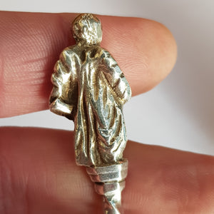 Sterling Silver Pair Cherub Stem And Apostle Finial Spoons Antique Edwardian London Circa 1902