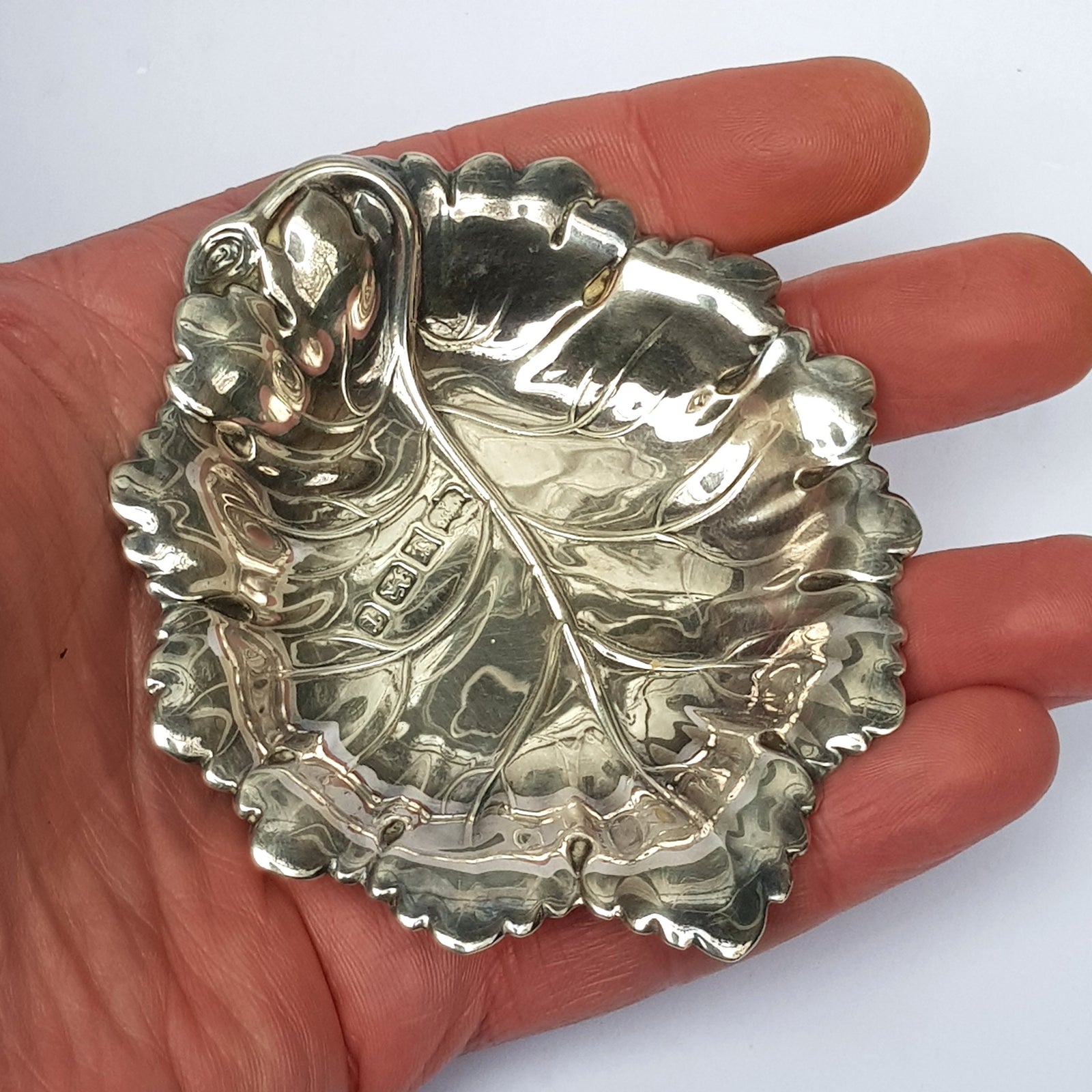 Sterling Silver Water Lily Leaf Pattern Trinket Dish Vintage Birmingham Circa 1993